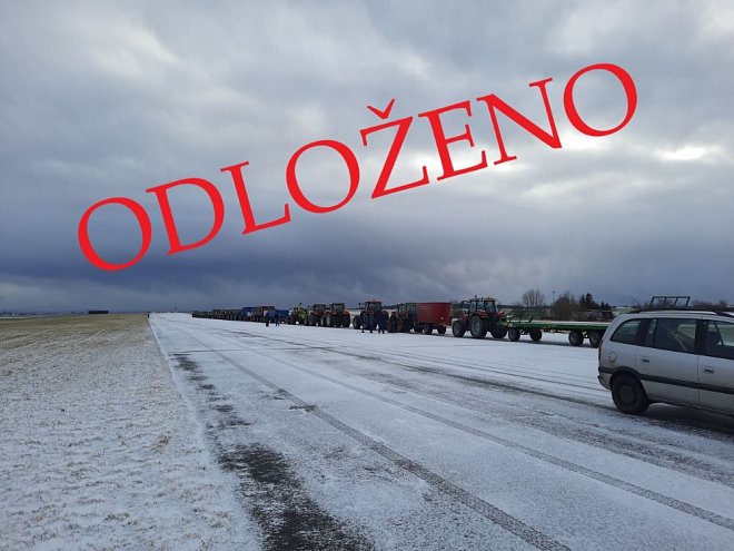 ODLOŽENY „Spanilé jízdy“ jihočeských zemědělců